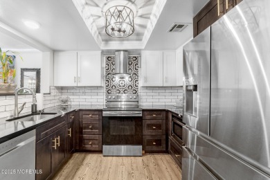 Welcome to Your Dream Home in Clearbrook's 55+ Community! This on Rossmoor Golf Club in New Jersey - for sale on GolfHomes.com, golf home, golf lot