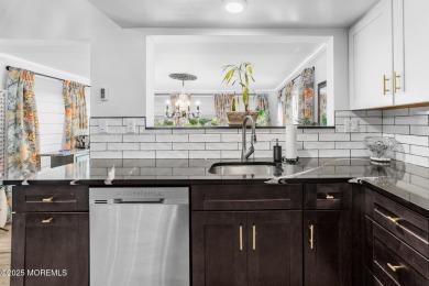 Welcome to Your Dream Home in Clearbrook's 55+ Community! This on Rossmoor Golf Club in New Jersey - for sale on GolfHomes.com, golf home, golf lot