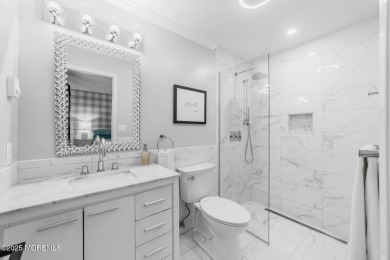 Welcome to Your Dream Home in Clearbrook's 55+ Community! This on Rossmoor Golf Club in New Jersey - for sale on GolfHomes.com, golf home, golf lot