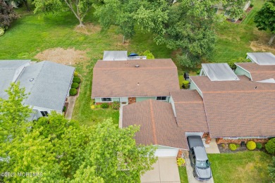 Welcome to Your Dream Home in Clearbrook's 55+ Community! This on Rossmoor Golf Club in New Jersey - for sale on GolfHomes.com, golf home, golf lot