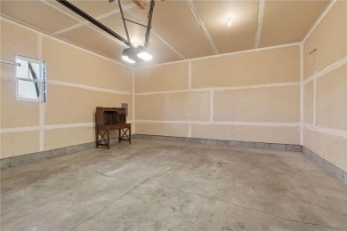 Exceptionally well-cared-for 1 level townhome shows like a model on Edinburgh USA in Minnesota - for sale on GolfHomes.com, golf home, golf lot