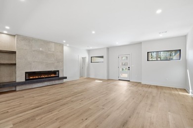 Discover the perfect blend of modern comfort, style, and relaxed on  in Arkansas - for sale on GolfHomes.com, golf home, golf lot