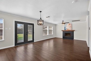 Awesome home in Woodbridge, just a short walk to the pool and on Woodbridge Golf Club in Texas - for sale on GolfHomes.com, golf home, golf lot