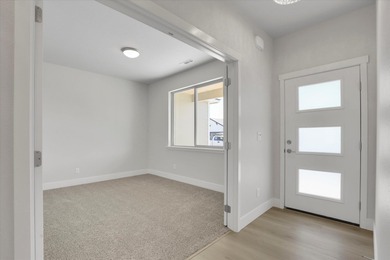 Beautiful Pro Made condo in gated community, discover the on Deer Park Golf Club in Washington - for sale on GolfHomes.com, golf home, golf lot