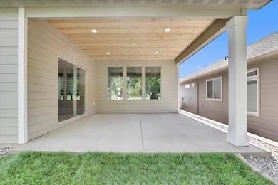 Beautiful Pro Made condo in gated community, discover the on Deer Park Golf Club in Washington - for sale on GolfHomes.com, golf home, golf lot