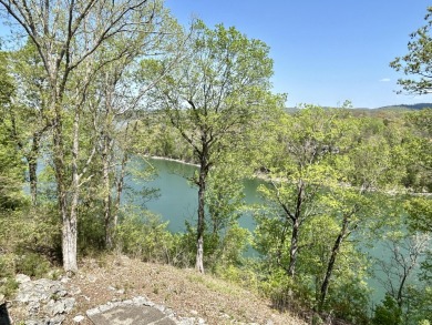 LAKE VIEW!! Upper level condo located in a gated Lake Cumberland for sale on GolfHomes.com