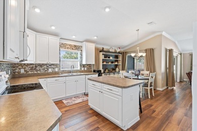 Start your new life with Solar Energy fully paid for. The solar on Bella Glade Country Club - Lake County in Florida - for sale on GolfHomes.com, golf home, golf lot