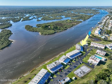 INTRACOASTAL WATERFRONT Townhome located in Flagler Beach on Ocean Palm Golf Course in Florida - for sale on GolfHomes.com, golf home, golf lot