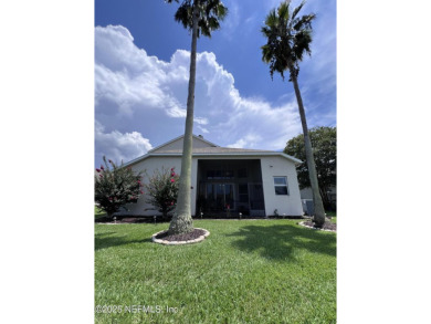 This amazing house features beautiful 21''cathedral ceilings in on Golf Club At Fleming Island in Florida - for sale on GolfHomes.com, golf home, golf lot