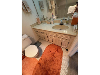 This 2/2 condo in the desirable Palm-Aire community on the 7th on Palm-Aire Country Club and Resort - Palms in Florida - for sale on GolfHomes.com, golf home, golf lot