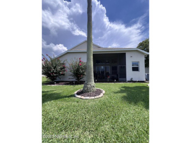 This amazing house features beautiful 21''cathedral ceilings in on Golf Club At Fleming Island in Florida - for sale on GolfHomes.com, golf home, golf lot
