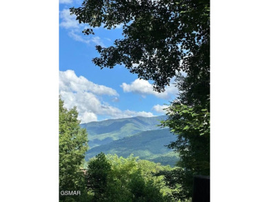 Escape to the Smokies with this beautifully maintained 2-bedroom on Bent Creek Golf Course in Tennessee - for sale on GolfHomes.com, golf home, golf lot
