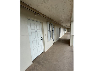 This 2/2 condo in the desirable Palm-Aire community on the 7th on Palm-Aire Country Club and Resort - Palms in Florida - for sale on GolfHomes.com, golf home, golf lot