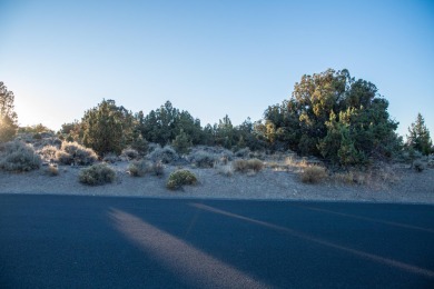 Beautiful cascade mountain views from this lot. It is located on on Brasada Canyons Golf Course in Oregon - for sale on GolfHomes.com, golf home, golf lot