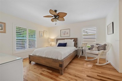 WELL-MAINTAINED 2 BEDROOM, 2 BATH PLUS DEN, 2-CAR GARAGE LOCATED on Kings Gate Golf Club in Florida - for sale on GolfHomes.com, golf home, golf lot
