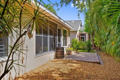 WELL-MAINTAINED 2 BEDROOM, 2 BATH PLUS DEN, 2-CAR GARAGE LOCATED on Kings Gate Golf Club in Florida - for sale on GolfHomes.com, golf home, golf lot