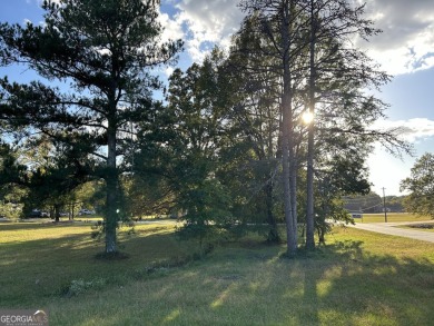 Unique opportunity with abundant possibilities! Attractive on Uncle Remus Golf Course in Georgia - for sale on GolfHomes.com, golf home, golf lot