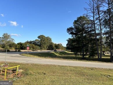 Unique opportunity with abundant possibilities! Attractive on Uncle Remus Golf Course in Georgia - for sale on GolfHomes.com, golf home, golf lot