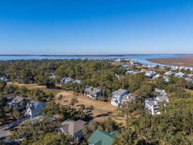 Discover this beautifully appointed upper-level Driftwood condo on The Plantation Course At Edisto in South Carolina - for sale on GolfHomes.com, golf home, golf lot