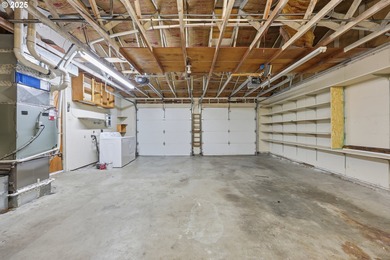 Call for details on 3.375% Rate Assumable Loan! Charming home on Gresham Golf Course in Oregon - for sale on GolfHomes.com, golf home, golf lot