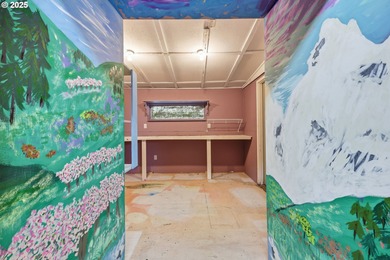 Call for details on 3.375% Rate Assumable Loan! Charming home on Gresham Golf Course in Oregon - for sale on GolfHomes.com, golf home, golf lot