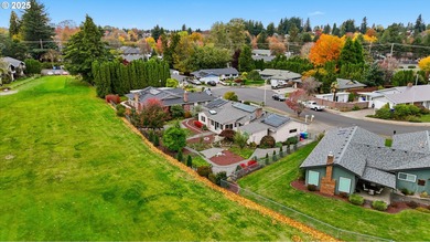 Call for details on 3.375% Rate Assumable Loan! Charming home on Gresham Golf Course in Oregon - for sale on GolfHomes.com, golf home, golf lot