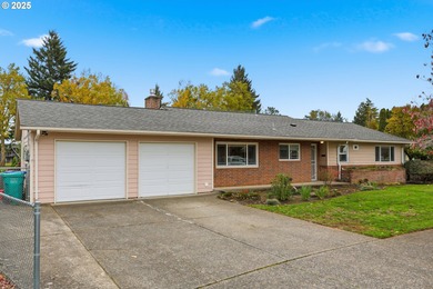Call for details on 3.375% Rate Assumable Loan! Charming home on Gresham Golf Course in Oregon - for sale on GolfHomes.com, golf home, golf lot