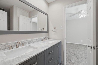 Newly updated Tamarisk gem in Fairway Oaks! This spacious on Abilene Country Club - South Course in Texas - for sale on GolfHomes.com, golf home, golf lot