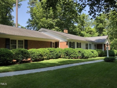 Looking for spacious, one-level living?  Want to escape urban on Henderson Country Club in North Carolina - for sale on GolfHomes.com, golf home, golf lot