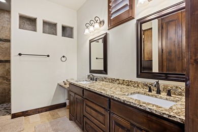 Lovely stand alone German Cottage in Comanche Trace with no on The Club At Comanche Trace in Texas - for sale on GolfHomes.com, golf home, golf lot