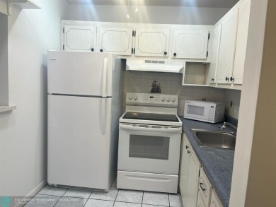 GREAT ***INVESTMENT PROPERTY***! TENANT CURRENTLY IN PLACE on Hillsboro Pines Golf in Florida - for sale on GolfHomes.com, golf home, golf lot