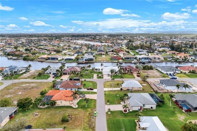 SW Cape Coral Home with room for everyone 4 Bedrooms 2 Full on Palmetto-Pine Country Club in Florida - for sale on GolfHomes.com, golf home, golf lot