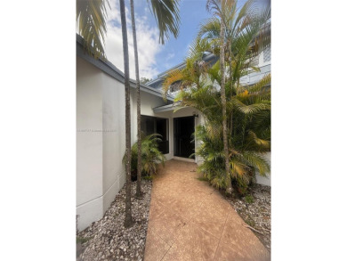 Well located 2 story townhome. Best option if you want to invest on Jim McLean Signature Course in Florida - for sale on GolfHomes.com, golf home, golf lot