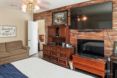 GOLF COURSE LIVING WITH STYLE & SPACE! Welcome to this stunning on Glenlakes Golf Club in Alabama - for sale on GolfHomes.com, golf home, golf lot