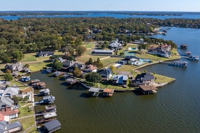 Updated Waterfront Home in The Pinnacle Golf Club, Cedar Creek on Pinnacle Golf and Boat Club in Texas - for sale on GolfHomes.com, golf home, golf lot