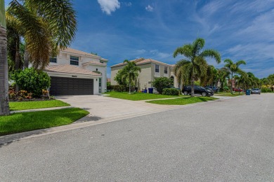 Completely Renovated Pool Home in Madison Green!This 4-bedroom on The Links At Madison Green in Florida - for sale on GolfHomes.com, golf home, golf lot