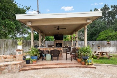 Don't miss out on this charming 4 bed / 3 bath home sitting on a on Ebony Hills Public Golf Course in Texas - for sale on GolfHomes.com, golf home, golf lot