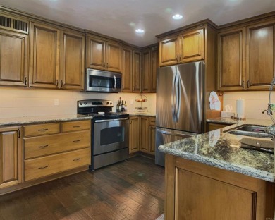 Best view in Golfview Estates!!! This stunning 2/2.5 is on  in California - for sale on GolfHomes.com, golf home, golf lot