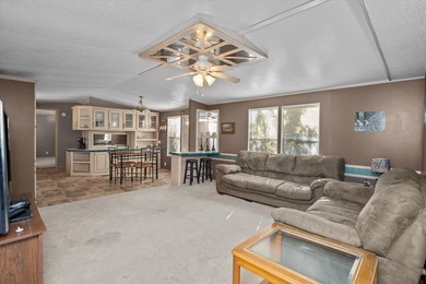 Discover the perfect getaway with this 3 bedroom, 2 bathroom on Rayburn Country Club in Texas - for sale on GolfHomes.com, golf home, golf lot