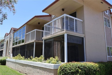 This unit is conveniently located in the center of Doral, close on Jim McLean Signature Course in Florida - for sale on GolfHomes.com, golf home, golf lot