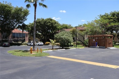 This unit is conveniently located in the center of Doral, close on Jim McLean Signature Course in Florida - for sale on GolfHomes.com, golf home, golf lot