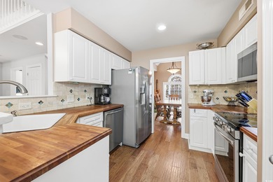 Enjoy cul-de-sac living in the Jack Nicklaus designed Pawleys on Pawleys Plantation Golf and Country Club in South Carolina - for sale on GolfHomes.com, golf home, golf lot