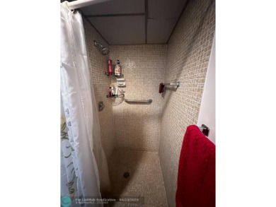 Experience this wonderful 2-bedroom, 2-bathroom 1st Floor on Kings Point Golf -Flanders Way in Florida - for sale on GolfHomes.com, golf home, golf lot