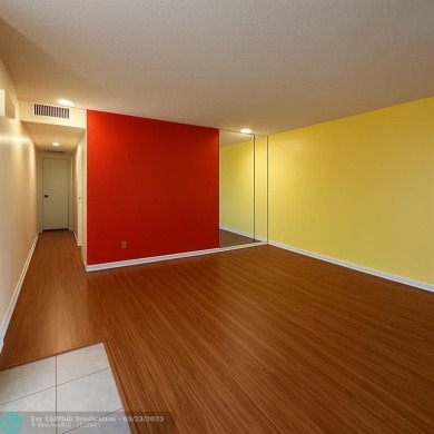 Experience this wonderful 2-bedroom, 2-bathroom 1st Floor on Kings Point Golf -Flanders Way in Florida - for sale on GolfHomes.com, golf home, golf lot