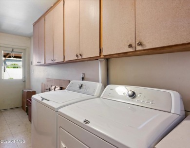 Amazing, single level 2 bedroom, 2 bathroom home in Villa on Scottsdale Shadows in Arizona - for sale on GolfHomes.com, golf home, golf lot