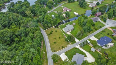 Lakeside Lot on Lake Tansi - Surveyed  Perc Tested! This level on Lake Tansi Village Country Club in Tennessee - for sale on GolfHomes.com, golf home, golf lot