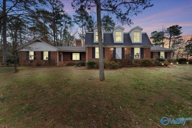 Discover the potential of this spacious 3,698 sq ft home located on Goose Pond Colony Resort - Lake Golf Course in Alabama - for sale on GolfHomes.com, golf home, golf lot