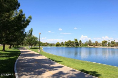 Amazing, single level 2 bedroom, 2 bathroom home in Villa on Scottsdale Shadows in Arizona - for sale on GolfHomes.com, golf home, golf lot