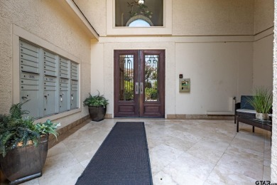Perfectly updated condo in the Cascades Lake Towers!  With an on Cascades Golf Club in Texas - for sale on GolfHomes.com, golf home, golf lot