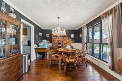 Beautifully remodeled full brick home nestled in a cul-de-sac on on Indian Springs Country Club in Oklahoma - for sale on GolfHomes.com, golf home, golf lot